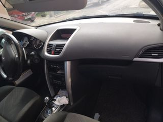 Peugeot 207 2009-thumb-13