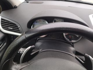 Peugeot 207 2009-thumb-9