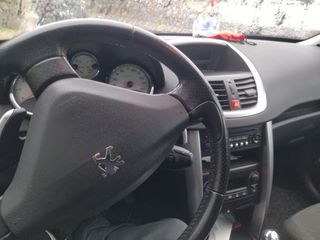 Peugeot 207 2009-thumb-10