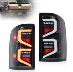 ΦΑΝΑΡΙΑ ΠΙΣΩ 07-13 Chevrolet Silverado 1500 2500HD 3500HD 07-10 GMC Sierra 1500 2500HD 3500HD LED Tail Lights With Dynamic Welcome Lighting Clear