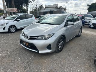 Toyota Auris 2014