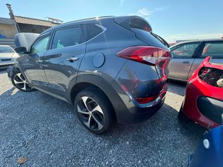 HYUNDAI TUSCON-thumb-1