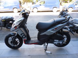 Aprilia SR 125 2025 EU5+-thumb-5