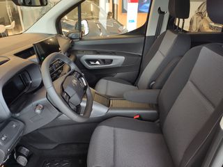 Toyota PROACE CITY 2026 PROACE CITY VERSO 1.5 130HP STYLE-thumb-8