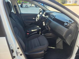 Dacia Duster 2022 SPORTIVE 4X4 DIESEL-thumb-11
