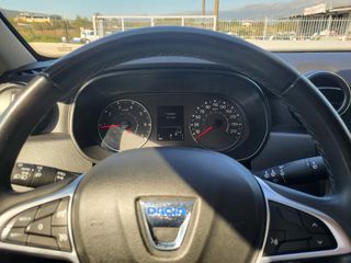 Dacia Duster 2022 SPORTIVE 4X4 DIESEL-thumb-19