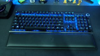 Razer BlackWidow V3 Pro Ασύρματο Gaming Μηχανικό Πληκτρολόγιο με Razer Green διακόπτες και RGB φωτισμό (Αγγλικό US)