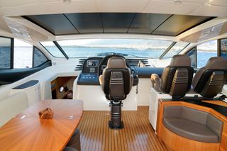 Pershing 2007 62-thumb-6