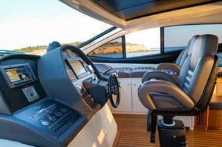 Pershing 2007 62-thumb-10