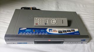 Samsung DVD-E232 με τηλεκοντρόλ (DVD, CD, MP3, JPEG, κ.ά.)