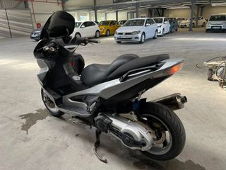 Gilera Nexus 500 2005-thumb-3
