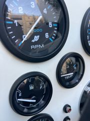 Phantom 2010 28 kevlar Steve Baker original UK speedboat-thumb-77
