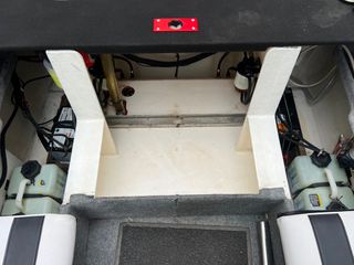 Phantom 2010 28 kevlar Steve Baker original UK speedboat-thumb-60