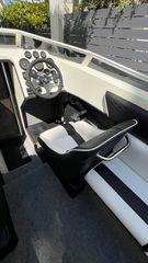 Phantom 2010 28 kevlar Steve Baker original UK speedboat-thumb-12