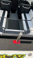 Phantom 2010 28 kevlar Steve Baker original UK speedboat-thumb-14