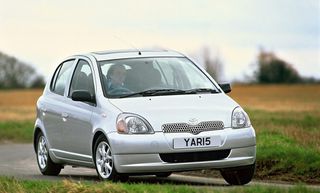 Toyota Yaris 2002 - ‘04 ΕΡΧΟΜΑΣΤΕ ΣΤΟΝ ΧΩΡΟ ΣΑΣ -ΑΤΤΙΚΗ