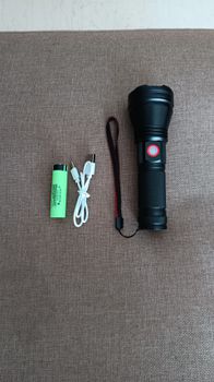 ΦΑΚΟΣ + ΖΟΟΜ + LED CREE XHP70 - ΦΟΡΤΙΣΗ USB (ΠΟΛΥ ΔΥΝΑΤΟΣ - ΥΠΑΡΧΕΙ ΒΙΝΤΕΟ)