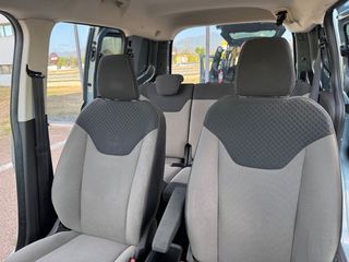 Ford Transit Courier 2019-thumb-14