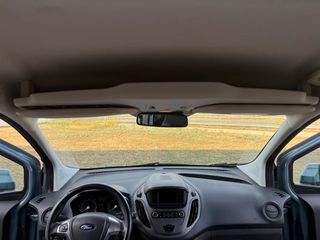 Ford Transit Courier 2019-thumb-18