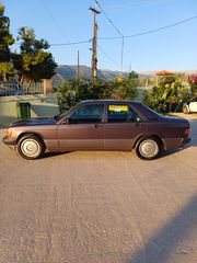 Mercedes-Benz E 180 1992-thumb-2