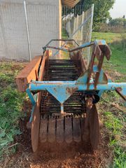 Tractor potato harvester '00