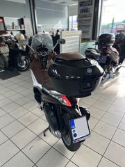 Piaggio Beverly 300i 2010-thumb-3