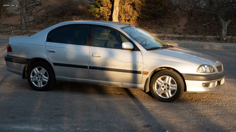 Toyota Avensis '99