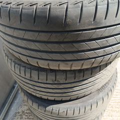 BRIDGESTONE 225-45-18 DOT 2820