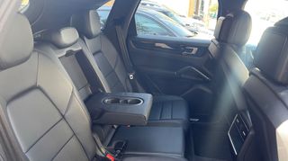 Porsche Cayenne 2018 S E-HYBRID-thumb-38