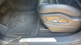 Porsche Cayenne 2018 S E-HYBRID-thumb-24
