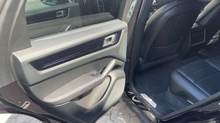 Porsche Cayenne 2018 S E-HYBRID-thumb-35