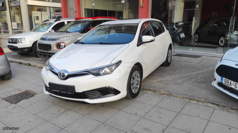 Toyota Auris '16 1.33 LIFE !!!