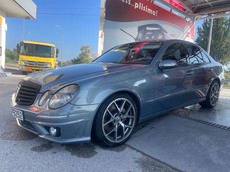 Mercedes-Benz E 200 '06