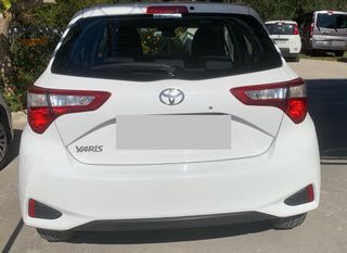 Toyota Yaris 2018-thumb-3