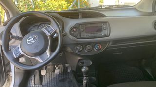 Toyota Yaris 2018-thumb-4