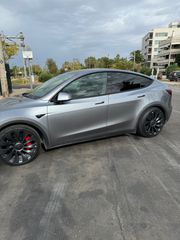 Tesla Model Y '23 Performance με τετρακίνηση