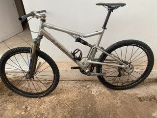 Full Suspension Santa Cruz 2006 superlight
