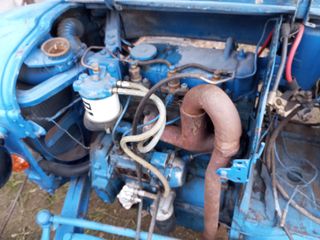 Τρακτέρ Ford 1980 DEXTA ΓΙΑ ΑΝΤΑΛΛΑΚΤΙΚΑ-thumb-4