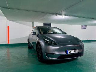 Tesla Model Y '23 LONG RANGE DUAL MOTOR