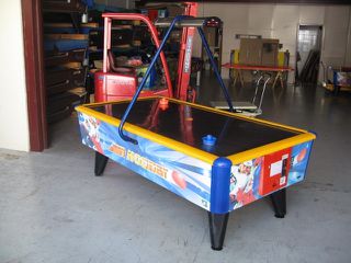 Wik air hockey  gold