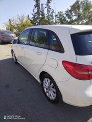 Mercedes-Benz B 200 '12