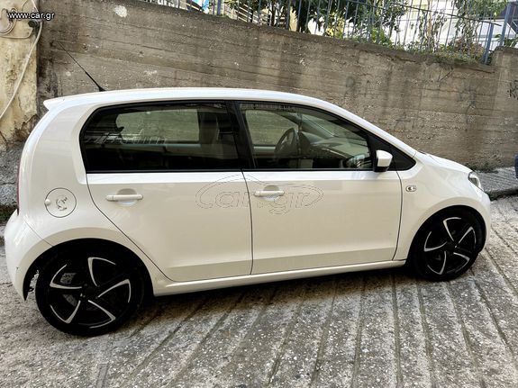 Volkswagen Up '13