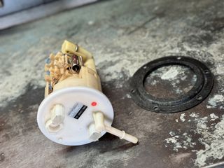Τρομπα βενζινης  γνησια Yamaha Xtx 660 ολόκληρη