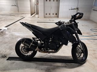 KTM 690 SM 2008-thumb-3