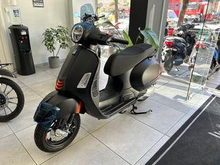 Piaggio Vespa GTS 300 '24 SUPER SPORT