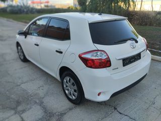 Toyota Auris 2011 euro5-thumb-2