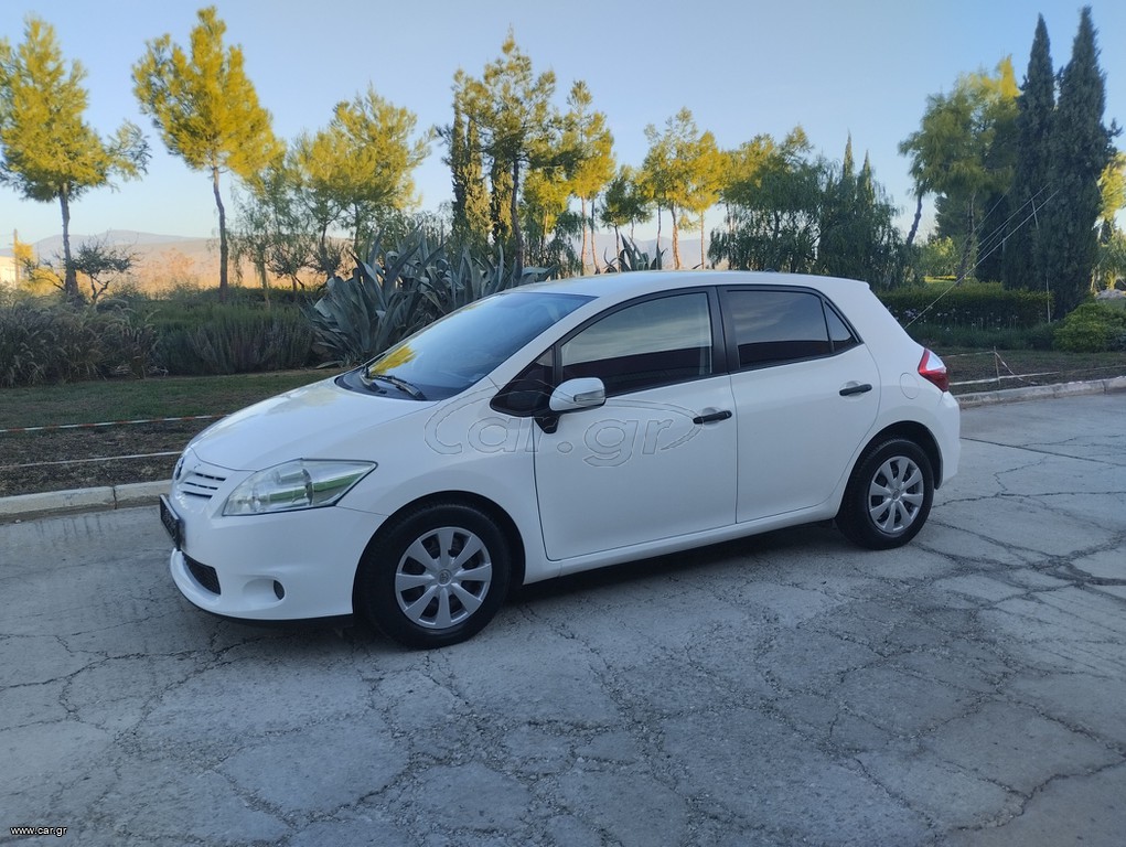 Toyota Auris 2011 euro5