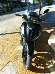 Piaggio Beverly 400 '24 DEEP BLACK