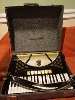 hohner ακορντεόν 80 bass Lucia llp