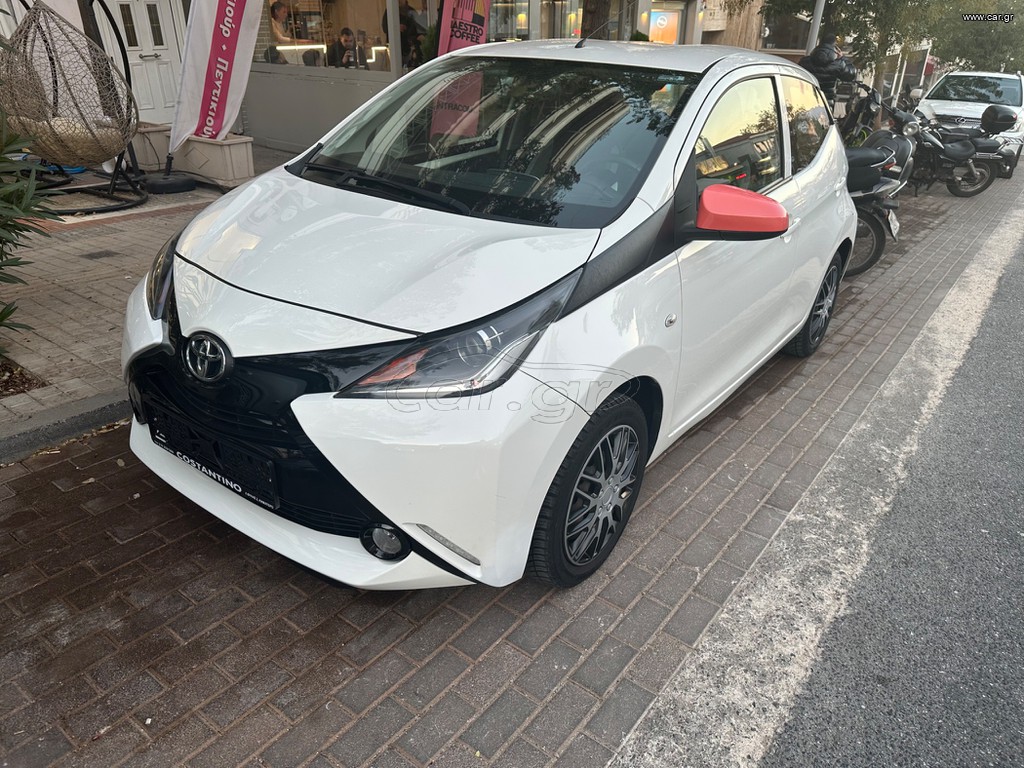 Toyota Aygo (X) '17 VVTi X Play